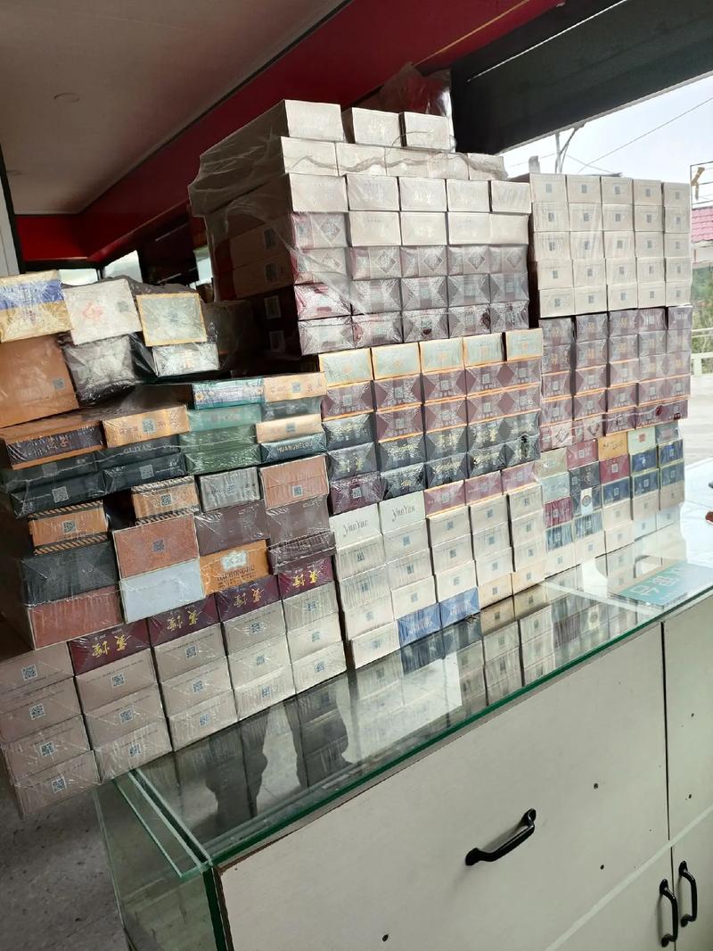 香烟批发和零售是烟草行业的两个主要环节以下是关于这两个环节的一些基本信息